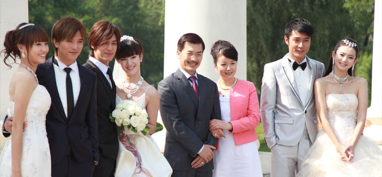 夏家三千金剧照